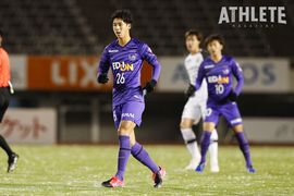 “サンフレの顔”に割って入る期待のレフティーボランチ