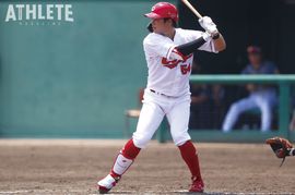 菊池涼介の教えが成長の糧に。待たれる、若鯉のホープ・韮澤雄也の一軍デビュー