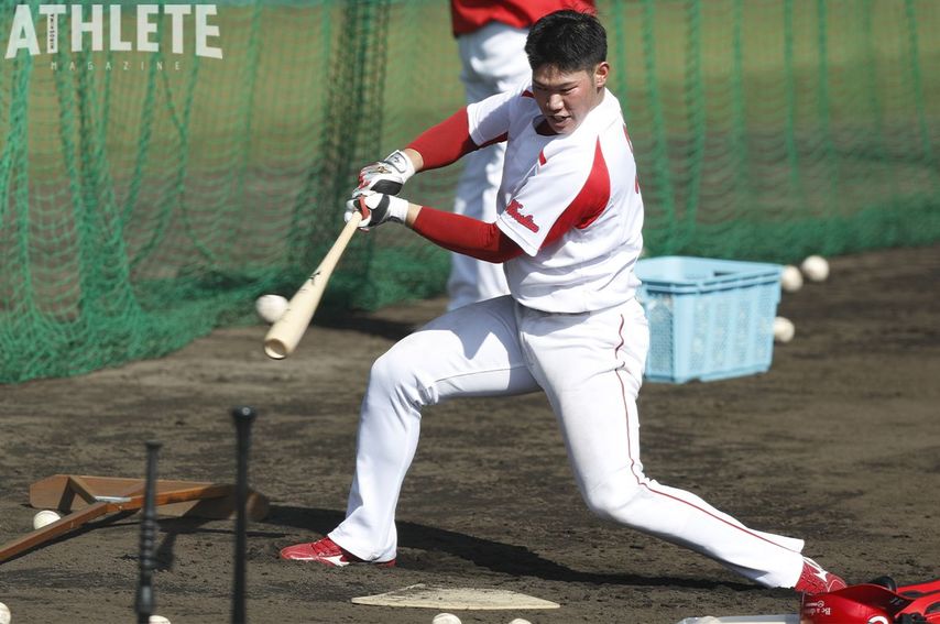 意識するなと言っても…。首位打者に向け坂倉将吾が乗り越えるべき最初の壁とは<br />