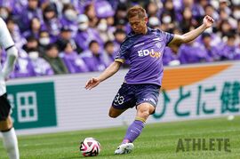 「日本に帰って来るなら広島だと心に決めていた」J1通算200試合出場を達成したサンフレッチェ塩谷司が語っていた広島愛