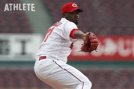 復調気配を見せる広島の守護神・フランスアが目指す理想の投手像。