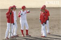 <div class="caption">キャンプでは周りの選手に声を掛ける姿も見られた</div>