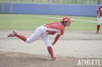 <div class="caption">女子プロ野球チームでも活躍した磯崎由加里。現在は、はつかいちサンブレイズでプレーしている。</div>