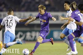 レジェンドの背中を追うルーキー。サンフレッチェ広島の若きアタッカー・満田誠《サッカー日本代表セレクション》