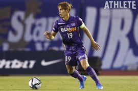 【サンフレッチェ背番号の系譜】DFとFW。コンバートを繰り返した異色の経歴の持ち主とは。広島・名DFの象徴の番号＜2021編集部セレクション＞