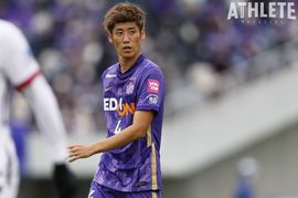 「涙は流してほしくなかった」広島のレジェンド・森﨑和幸が伝えたかったメッセージ《吉田安孝の紫風堂々》<br />