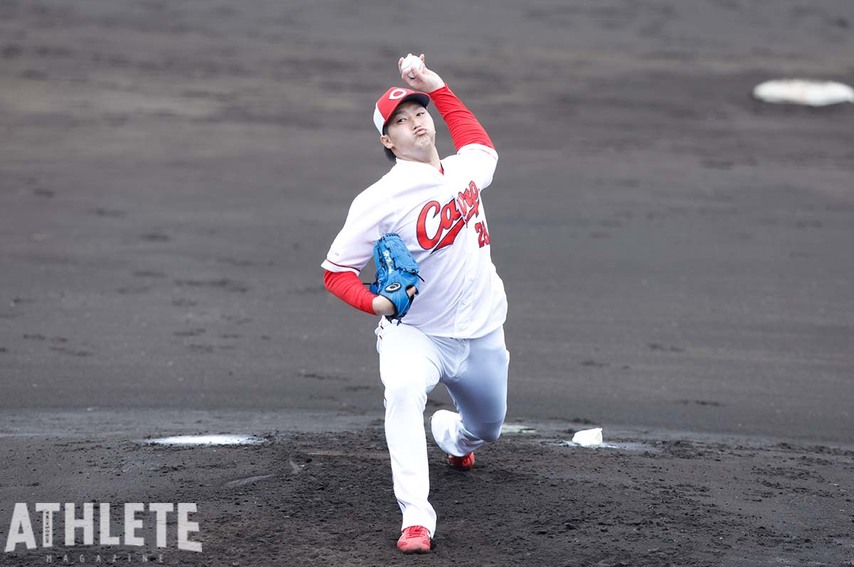 ＜日南キャンプレポート2月8日＞シート打撃初登板の床田寛樹が貫禄の投球。沖縄切符奪取に向けて若手のアピール合戦も本格化【編集部フォトセレクション】