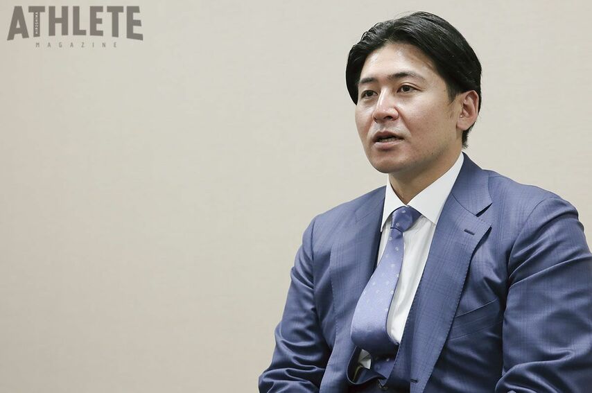 <div class="caption">新井監督とは共に護摩行にも取り組んだ會澤翼。2023年は監督と選手という関係で、新たなシーズンを迎た。</div>