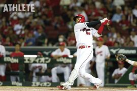 後先考えず、必死に、泥臭く。プロ8年目を迎えたカープ・中村奨成の覚悟