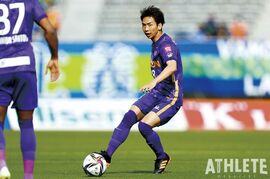 現・サンフレッチェ広島レジーナコーチが背負い、海外へと羽ばたいたMFが受け継いだ背番号『36』