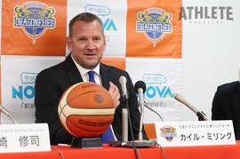 広島ドラゴンフライズのヘッドコーチに就任したカイル・ミリング氏が会見で意気込みを語る