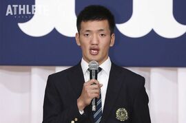 「守備範囲の広さと肩でアピールしていきたい」ゴールデン・グラブ賞に輝いたカープ・矢野雅哉が入団時に語っていたこと