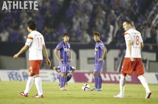 サンフレッチェ広島　野津田選手サイン入りスパイク 野津田岳人選手／やっと、決めることができました。 | TSS