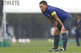 「先輩であっても絶対に負けない。そんな若い選手たちの姿が見えるのもうれしい」サンフレッチェ広島一筋を貫く青山敏弘が、2024年にかける思い