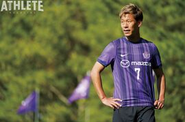 自身初のA代表に選抜された2022年。森保一監督と戦ったE-1選手権で、サンフレッチェ広島・野津田岳人が味わった思い