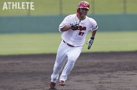 カープ・中村貴浩が自身に誓った目標は「必ず1年で」。強い決意でつかんだ支配下登録