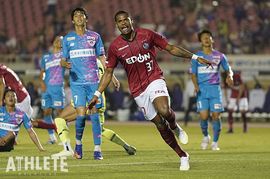 チームを変えた城福監督の勇気ある決断とは。サンフレOBが語る、上位戦線に食い込むためのキーポイント<br />