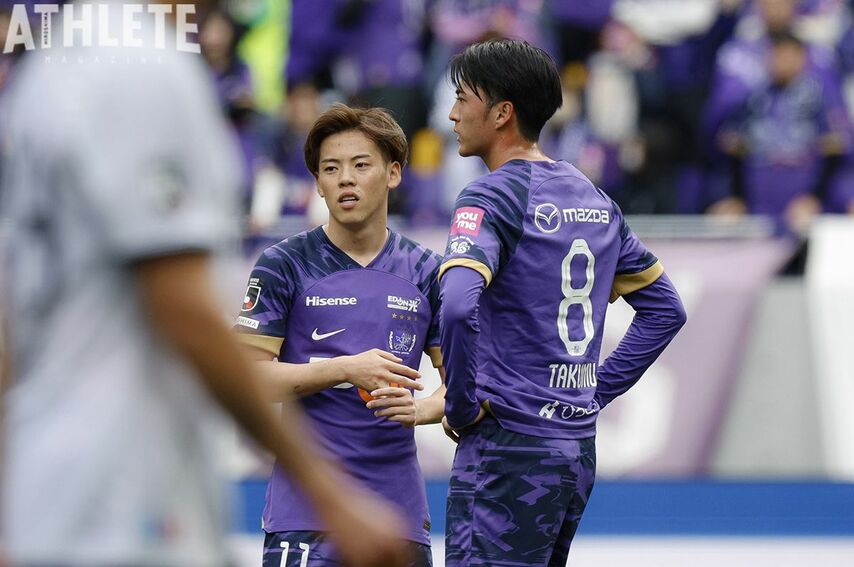 「自分のサッカー人生は終わるのかな」選手生命を脅かす病を乗り越えた川村拓夢が目指す、サンフレッチェの新たなバンディエラ