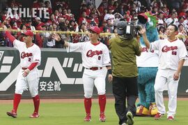 しんどかったけど、人に恵まれた野球人生。カープ一筋を貫いた上本崇司が、13年のキャリアを振り返る