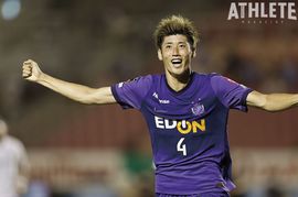 鈴木優磨、ピーター・ウタカ・・・名FWたちと渡り合うサンフレDF荒木隼人の魅力