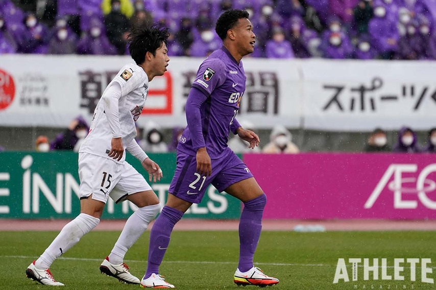 夏場を迎えるここからが正念場。躍動感あふれる試合でスタジアムを紫に染めてほしい《吉田安孝の紫風堂々》