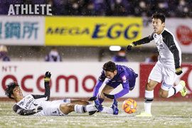 決定力不足を露呈。ホーム最終戦でサンフレッチェが零封で敗れる（12月16日・広島0-1柏）