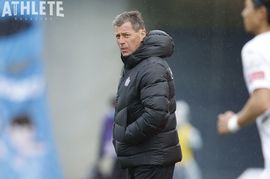 サンフレッチェ広島・スキッベ監督が新型コロナ陽性反応。選手2名も陽性判定