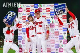 再起を果たしたカープ戦士＜Vol.1＞25年ぶりVを引き寄せた男と、中継ぎとして復活した守護神