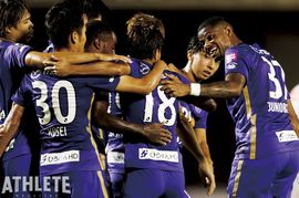 「陽気なイメージがあるかもしれませんが…」ストライカー・サントスの意外!?な性格とは【INTERVIEW】<br />