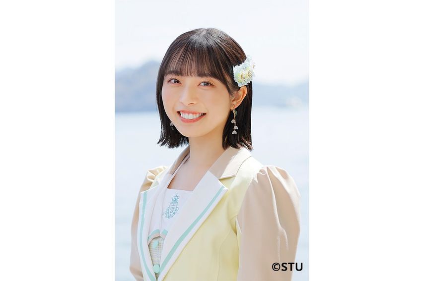 <div class="caption"><span style="font-size:18px;"><strong><span style="color:#3366cc;">今村美月・いまむら みつき（STU48 １期生）</span></strong></span></div>