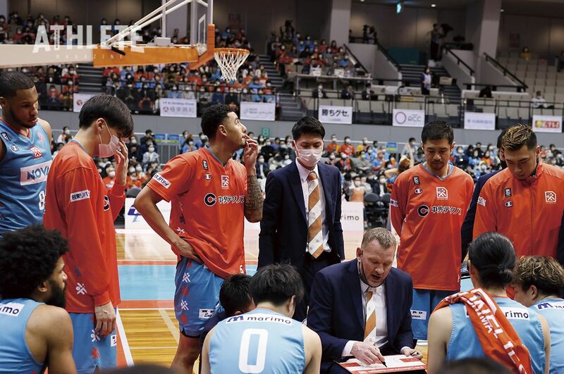 【Bリーグ】「バスケットボールはメンタルのスポーツ」広島ドラゴンフライズ・カイル・ミリングHCが語る、『頂点を目指すチームづくり』