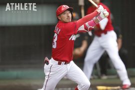 打撃不振が課題のカープに激震。打率リーグ1位の菊池涼介ら好調組が離脱