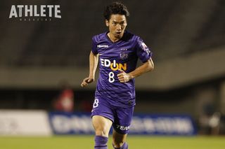 Jリーグ日本人初ゴールを決めた伝説のボランチから受け継がれる紫の系譜 Sanfrecce 連載 広島アスリートマガジン 2 2