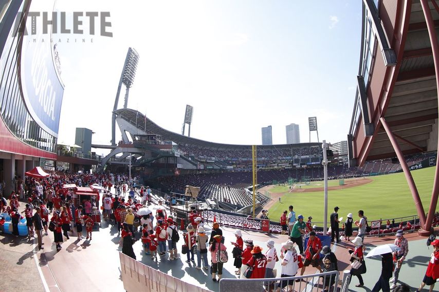 その名も・・・“ユッタリーナ”!! 　今年もマツダスタジアムに新座席が登場