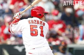 自分で決めてやろうとは思っていない。3番に定着した小園海斗が意識する打撃とは。