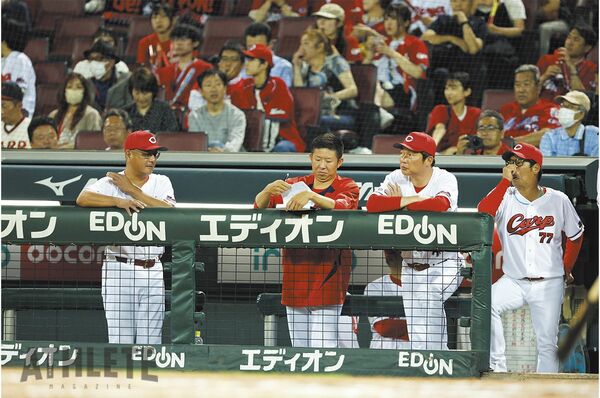 スコアラーは、なくてはならない存在」。カープ・白濱裕太スコアラーが語る、第二の野球人生｜carp｜編集部コラム｜アスリートマガジンWEB