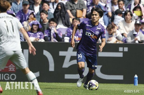 プロ初ゴールは対広島戦。初の代表入りをつかんだサンフレッチェ