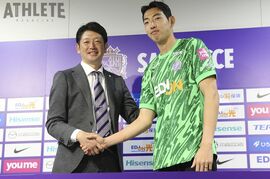 【J1広島】韓国リーグ1部から加入のGK、チョン・ミンギがEピースで会見。「最高のチームだと確信」