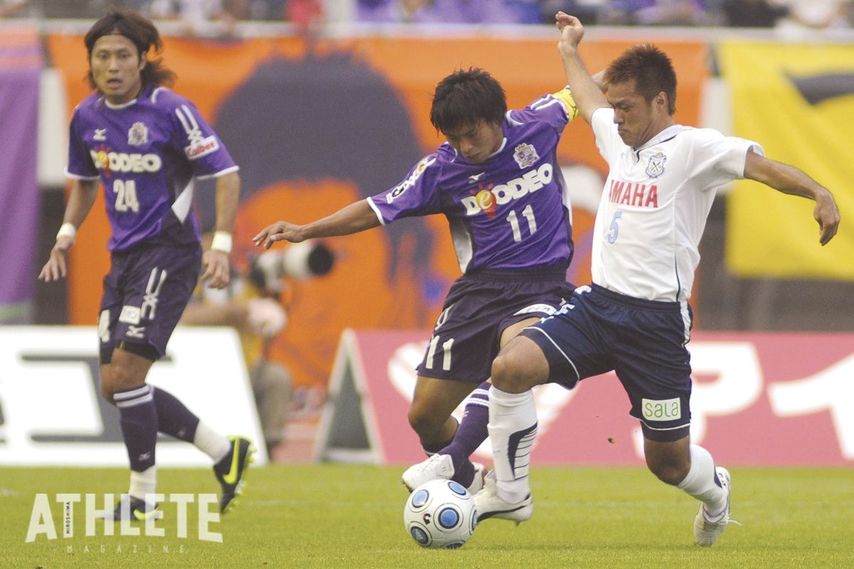 偉業達成は“ボレーシュート”！2009年にクラブ初の通算100ゴール達成！【佐藤寿人、サンフレッチェ広島での軌跡#5】