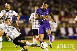 広島 二桁得点に到達。決定力が光るサンフレ・ペレイラが豪快弾！