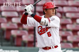 夏場に入り長野久義が躍動！　過去10年間のカープ移籍組を振り返る
