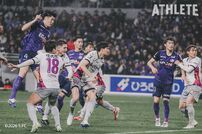 <div class="caption">先制点をあげた荒木隼人。今シーズン初ゴールとなった</div>