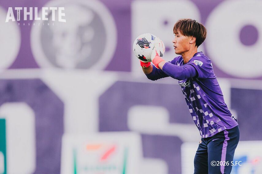 <div class="caption">今季初スタメンのGK大迫敬介</div>