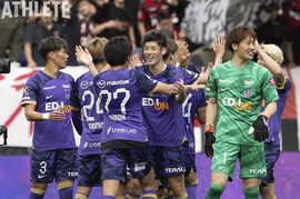 「僕にとっては〝DFの鑑〟」。J1広島・荒木隼人が語っていた、水本裕貴への感謝と敬意