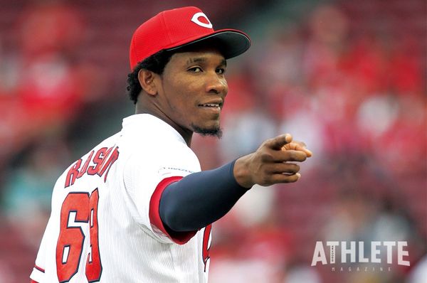 尾関高文の忘れじのカープ外国人選手列伝 No 15 ライネル ロサリオ ギャグ ダンス 風船拾いまで全力 誰からも愛された助っ人 Carp 著名人コラム 広島アスリートマガジン