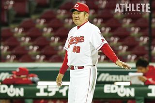 ズバ抜けたセンスの持ち主」新井貴浩氏を驚愕させた元エースの才能｜carp｜連載｜アスリートマガジンWEB