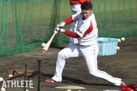 坂倉将吾の三塁挑戦に感じた懸念点。新たな挑戦がチームにもたらすものとは＜カープOB・笘篠賢治が見た秋季キャンプ＞<br />