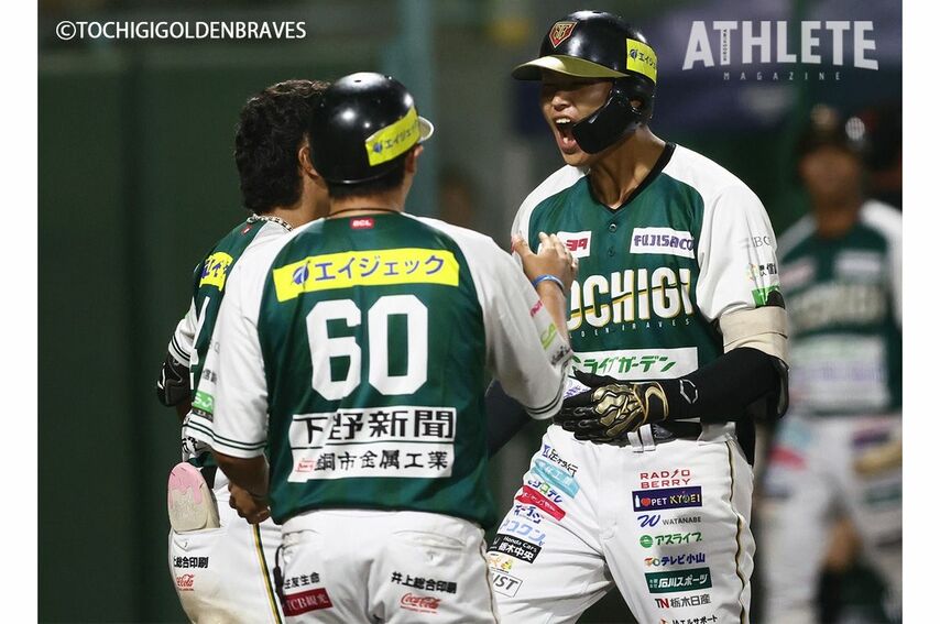 <div class="caption">準決勝で逆転3ランを放った三方陽登</div>