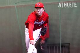 カープ・ケムナ誠はリリーフ陣を救う新星となるか？「熱狂的な応援に応えられるような熱いピッチングをしたい」