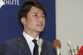 「こんなことってあるのか」大好きなカープで迎える2023シーズン。新井良太コーチが来季への意気込みを語る